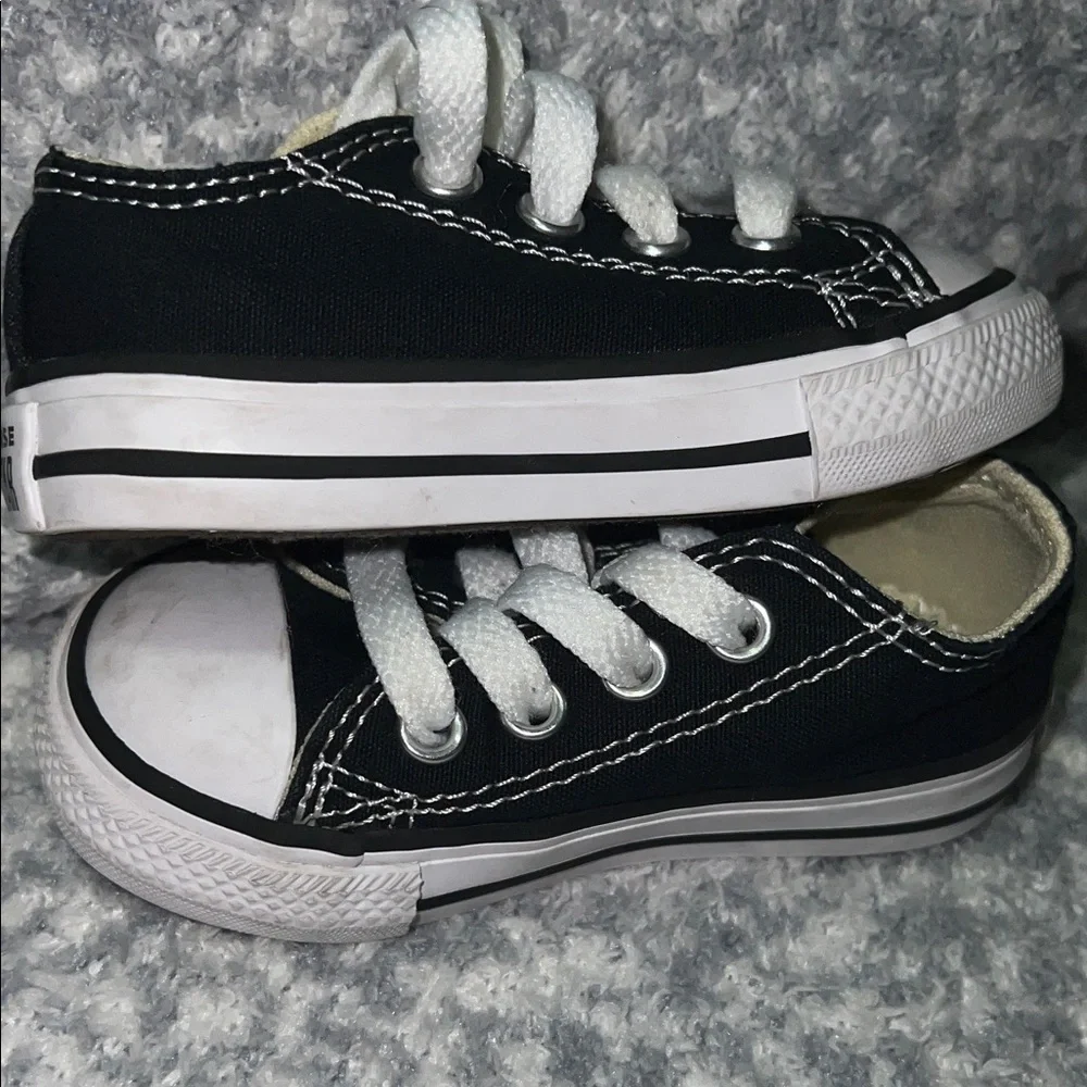 Converse Kids Black and White Sneakers 4 Toddler